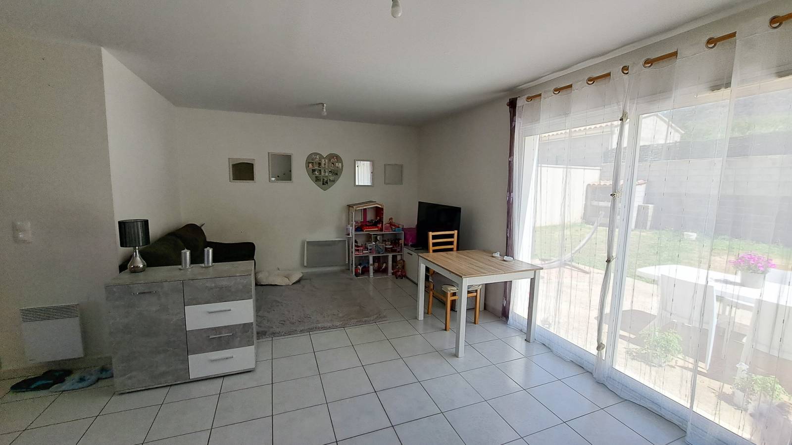 Réf 4342-  vendre villa récente dans quartier calme   