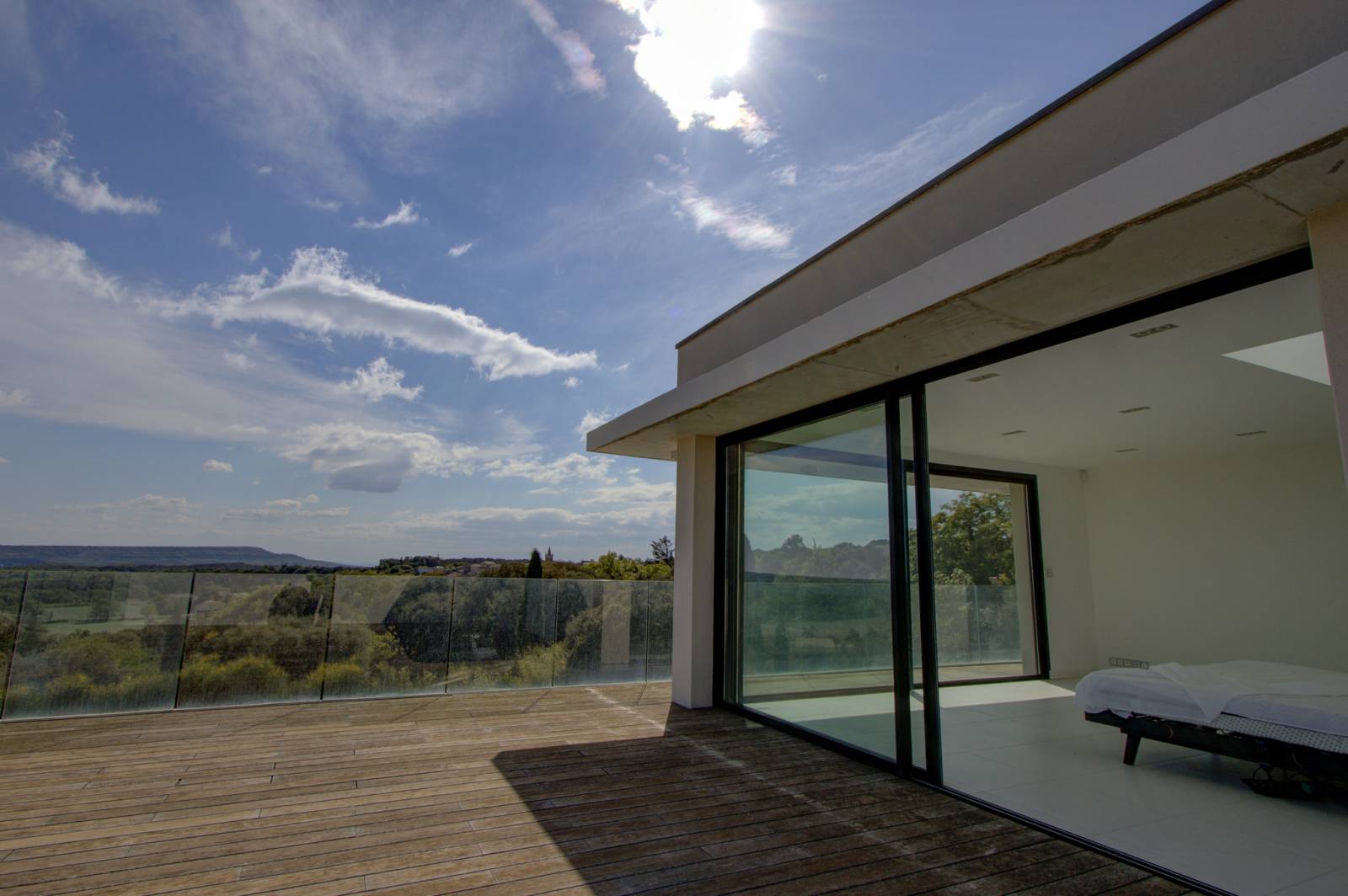 Maison contemporaine à vendre proche de Grignan dans un quartier résidentiel vue Imprenable