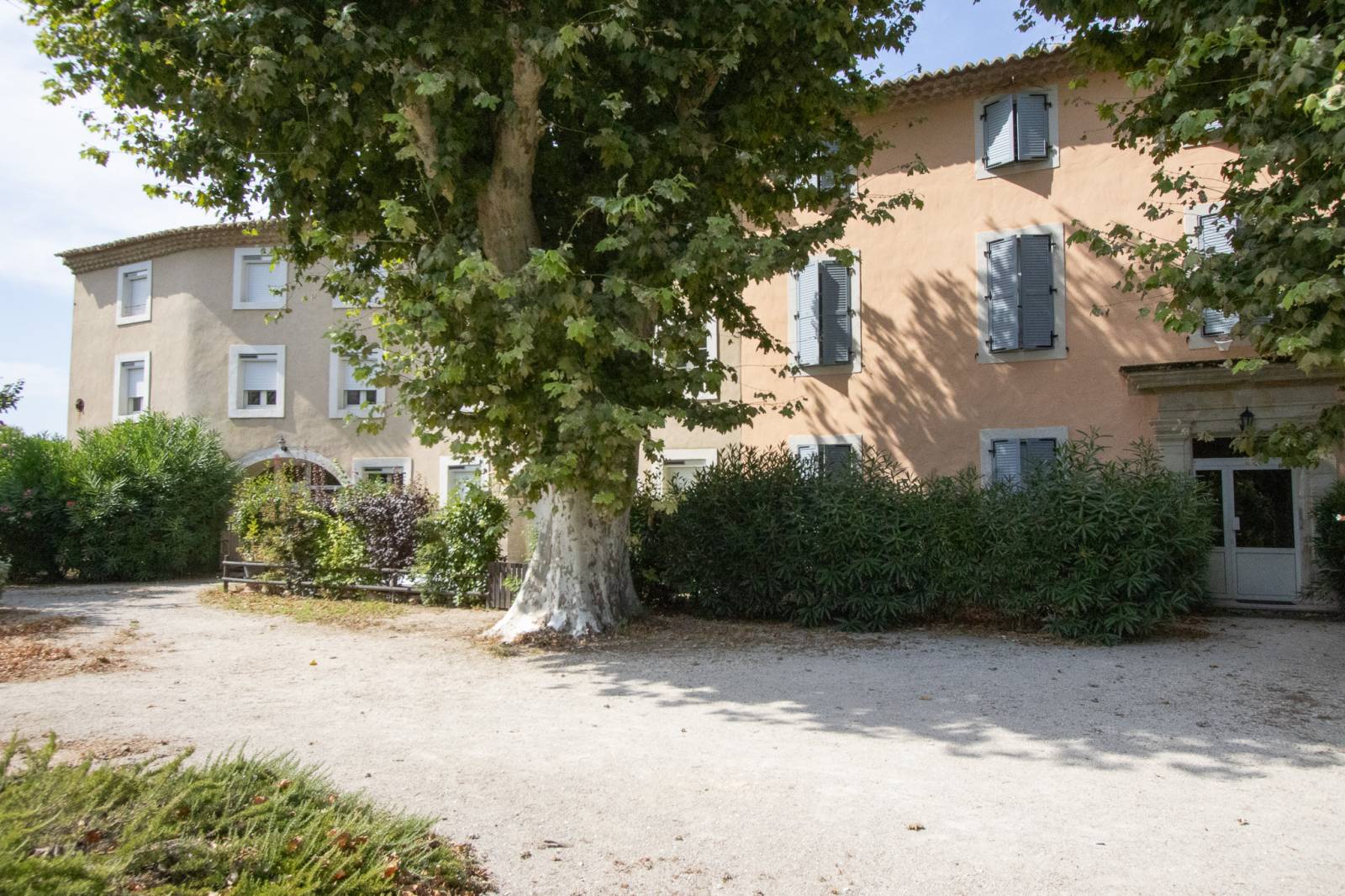 APPARTEMENT A VENDRE SAINT PAUL 3 CHATEAUX Centre résidence avec piscine et parking privé